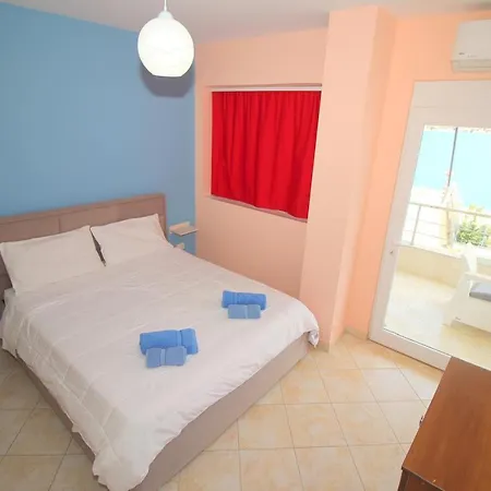 Point * Sarandë